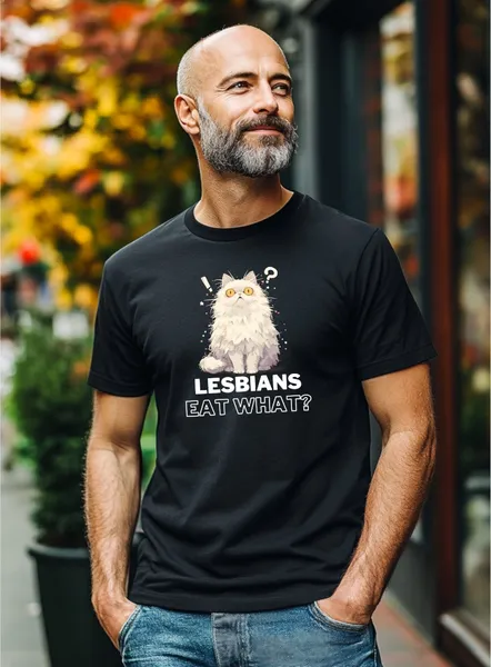 Vtipné-tričko-Lesbians-eat-what-Pánske-čierne