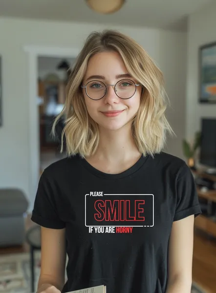 Vtipné-tričko-Horny-smile-Dámske-čierne